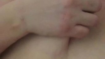 与金发熟女的群交冒险
