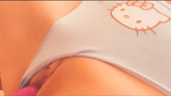 法国业余少女穿着紧身...