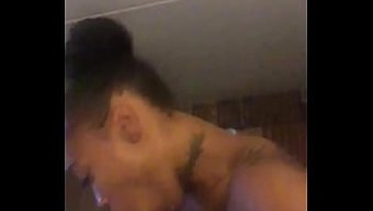 大鸡巴被唾沫和吞咽的...