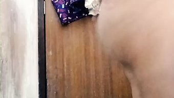 少女(18+)在印度...