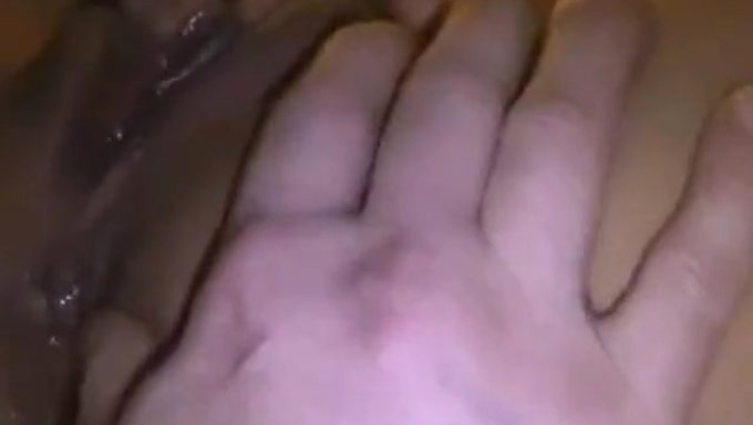 业余少女的激烈舔阴和喷潮高潮
