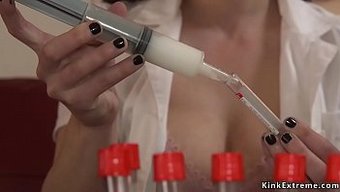 被折磨的护士享受粗暴...