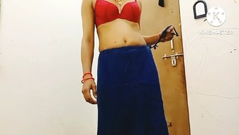 穿着沙里衣服的印度女...