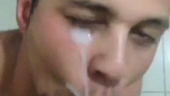 1. 人妖乳汁支配:...