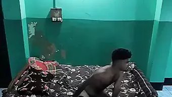 热辣的故事时间,口交...