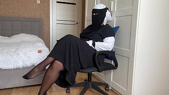 已婚的阿拉伯女人,美...