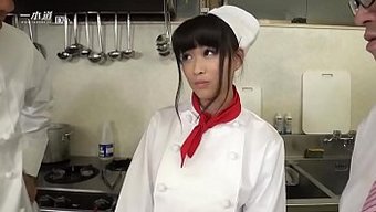 日本家庭主妇的第一次...