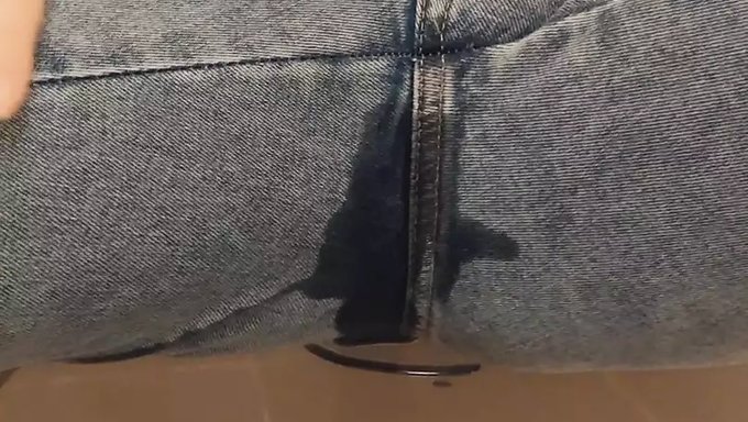 业余少女穿着连裤袜自慰并自慰
