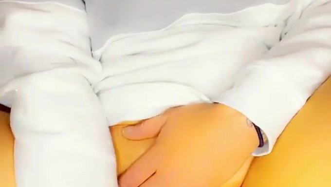 业余女孩的感性自慰会话