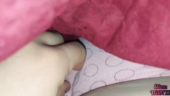 科斯塔·里坎少女在卧...