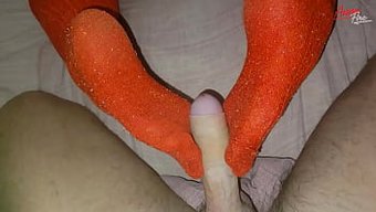 家庭主妇沉迷于禁忌的...