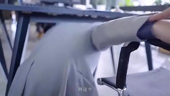 一个神秘的盒子出现在...