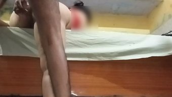 少女(18+)在硬核...