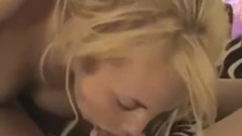 金发熟女在这个pov...
