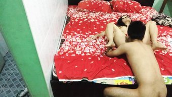少女亚洲大学女孩的阴...