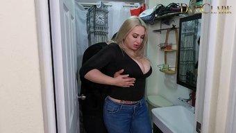 美丽的墨西哥家庭主妇...