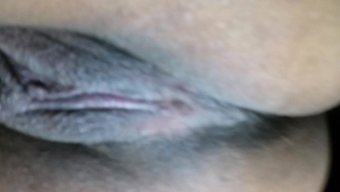 成熟的妓女被屁股操了