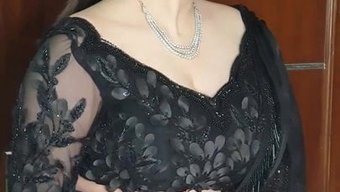热辣的熟女妈妈在摄像...