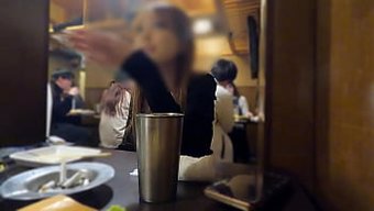 苗条的日本女主人和妹...