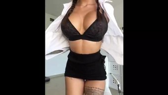 棕色美女susy G...