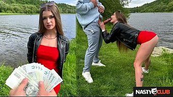 衣服一上来,我那紧致的小穴就直接在户外被操了。