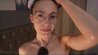 未经编辑的摄像头音频捕捉到我的呻吟声,而我则会透露一切