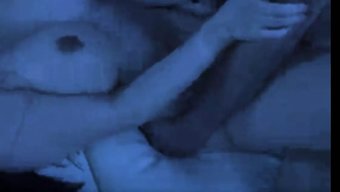 青少年妹妹的快感近距...