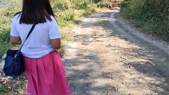 继父用巧克力和性爱回...