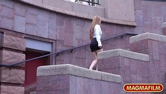 年轻美女的肛交自慰和...