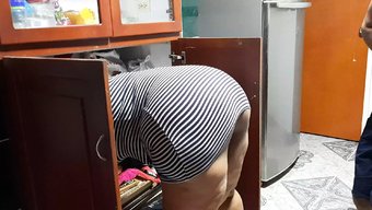 成熟的哥伦比亚夫妇在...
