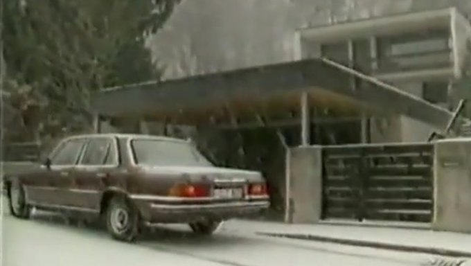 1984年,一部关于一个男人爱上一个特别的人的电影。