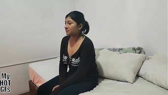 给年轻漂亮的女优ki...