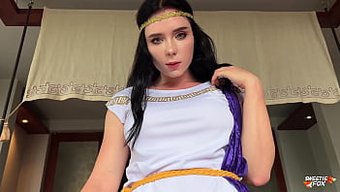 她的伴侣与他的妹妹a...