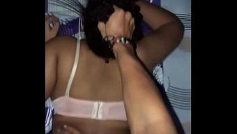 熟女拉丁美女深喉口交和肛交