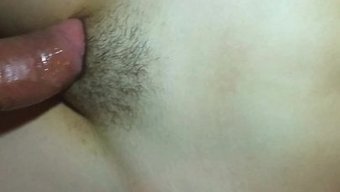 波兰女人被不知名的男...