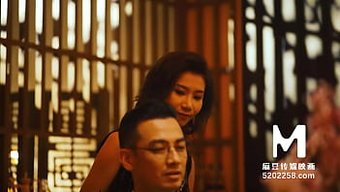 周宁的感性足交和骑乘...