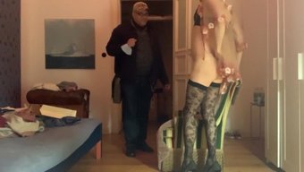 69和淫荡的少女和奶...