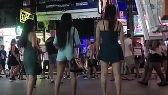 隐藏摄像头捕捉泰国少...