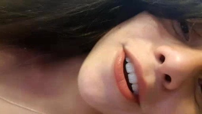 在床上自慰的女孩:一个让你感觉良好的独奏会话