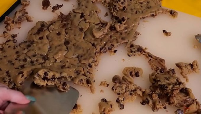 Assylum带来一场疯狂小荡妇的粗暴后入大战,操得又猛又狠,爽到飞起。