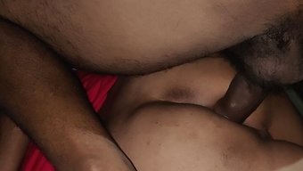 感性的双性恋按摩导致肛交