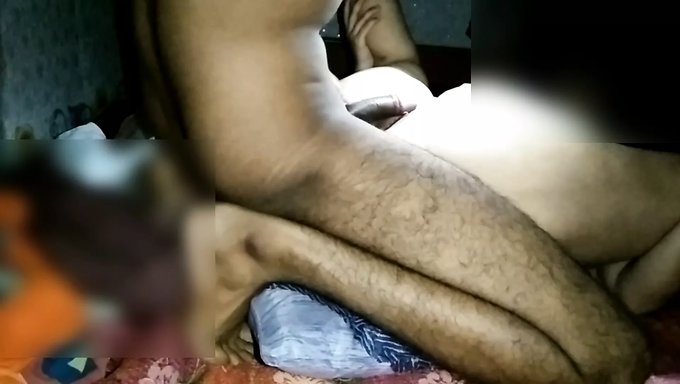 成熟的熟女tara在硬核自制视频中被操屁眼
