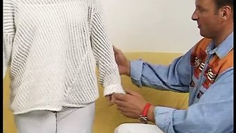 胸部丰满的宝贝das...