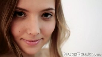 少女(18+)Kat...