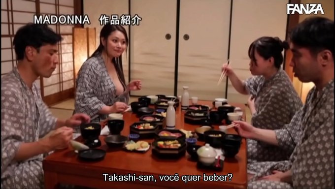 继母在家庭度假时怀孕了,这是一部日本色情电影
