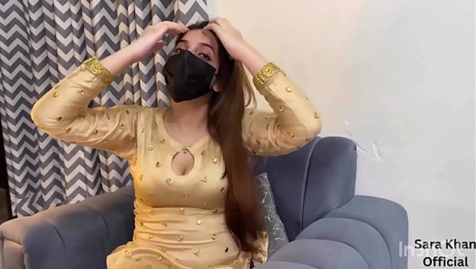 一个女孩在继兄18岁生日时送上最好的礼物。