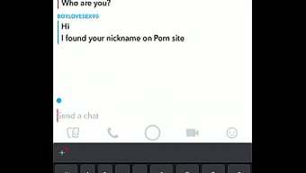 大奶子和屁股少女在网...
