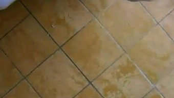 近距离的面部操业余爱好者