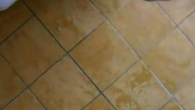 近距离的面部操业余爱好者