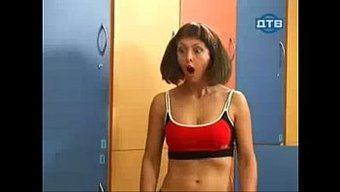 女人厕所里男人的大阴...